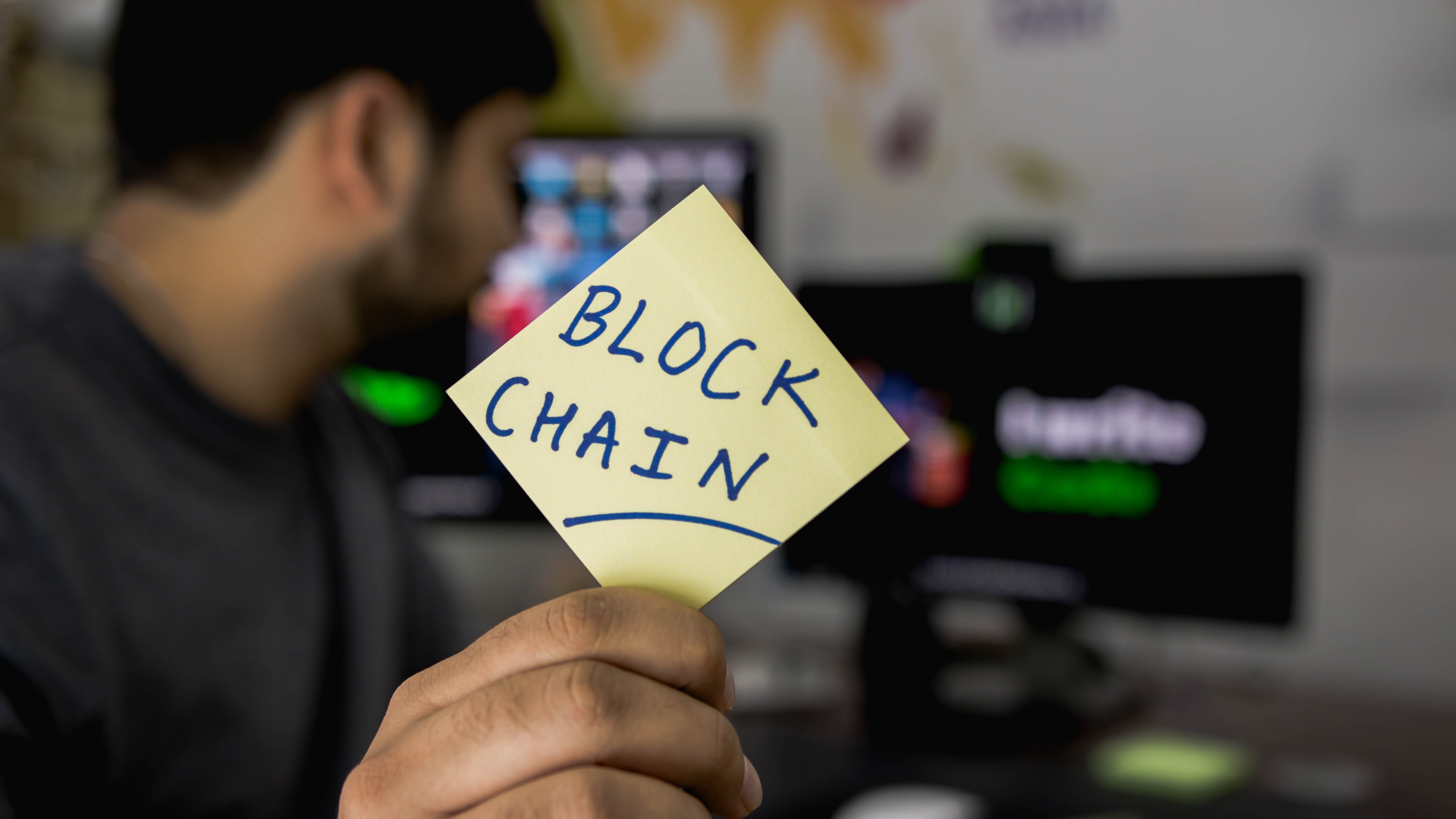Какво е блокчейн и защо стана важна тема?